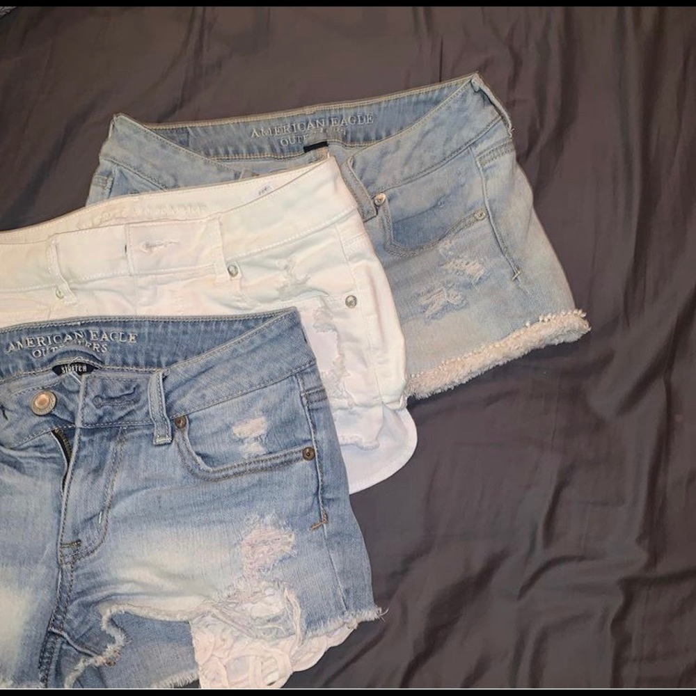 3 different pairs of American eagle shorts